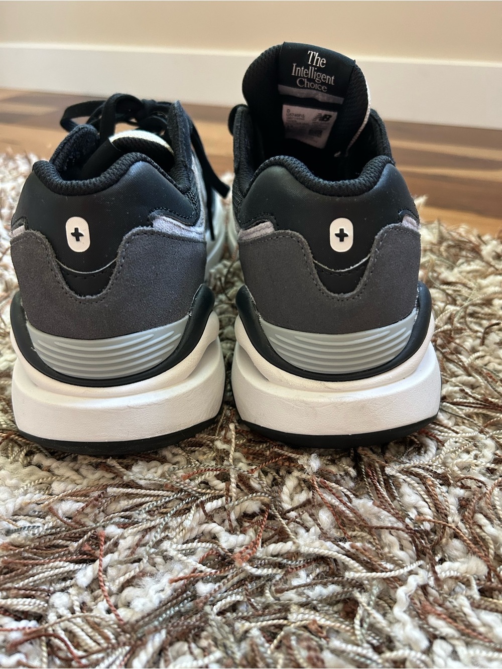 New Balance x Figs 57/40 Shoes Size 8.5 - Picture 4 of 9